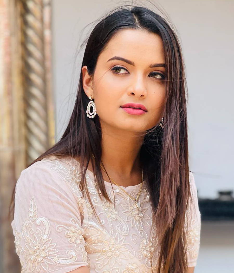 Neelam Giri