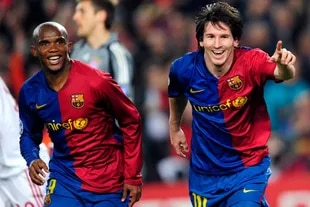 Samuel Eto'o, former teammate of Leo Messi in Barcelona, ​​is the current president of the Cameroonian football association